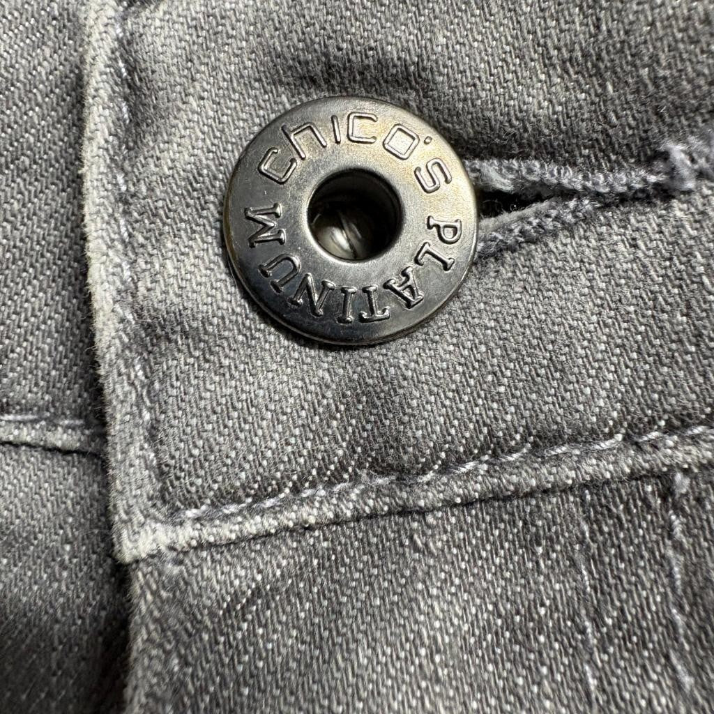 Chicos Platinum Denim Gray Straight Leg Jeans Womens Size 0.5 Medium Wash