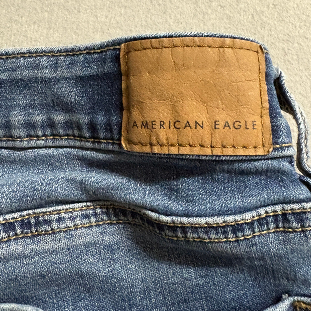 American Eagle High Rise Kick Boot Crop Jeans Womens Size 4 Next Level Stretch