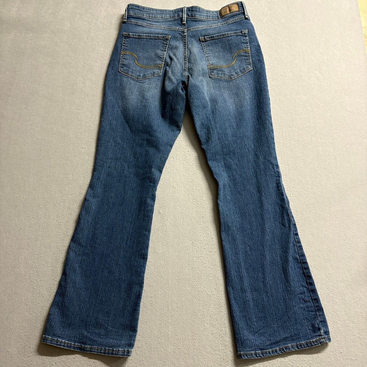 Signature by Levi Strauss Women 10 Short Modern Boot Cut Denim Jeans Blue W30