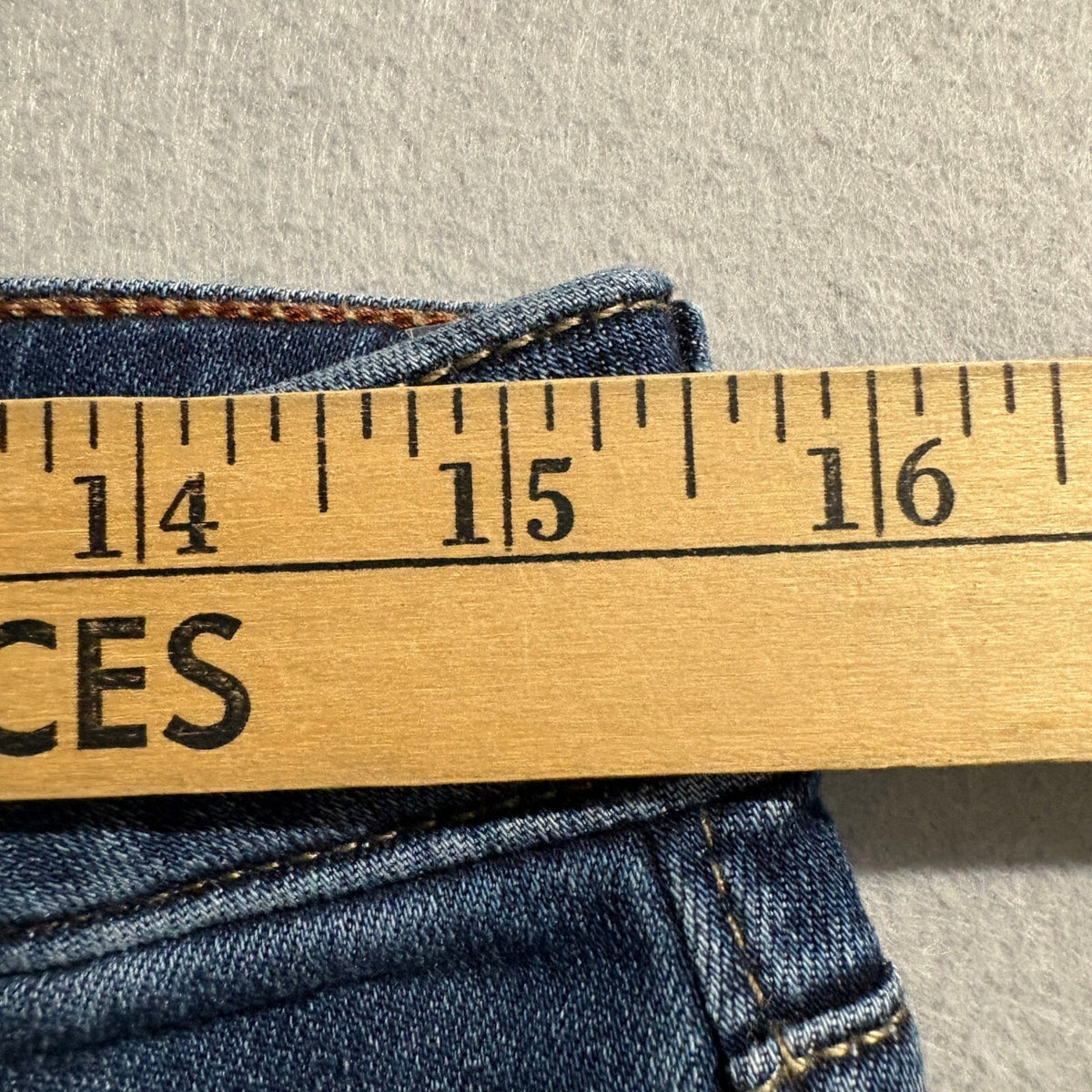Eddie Bauer Slightly Curvy High Rise Slim Straight Jeans Womens 12 Dark Wash