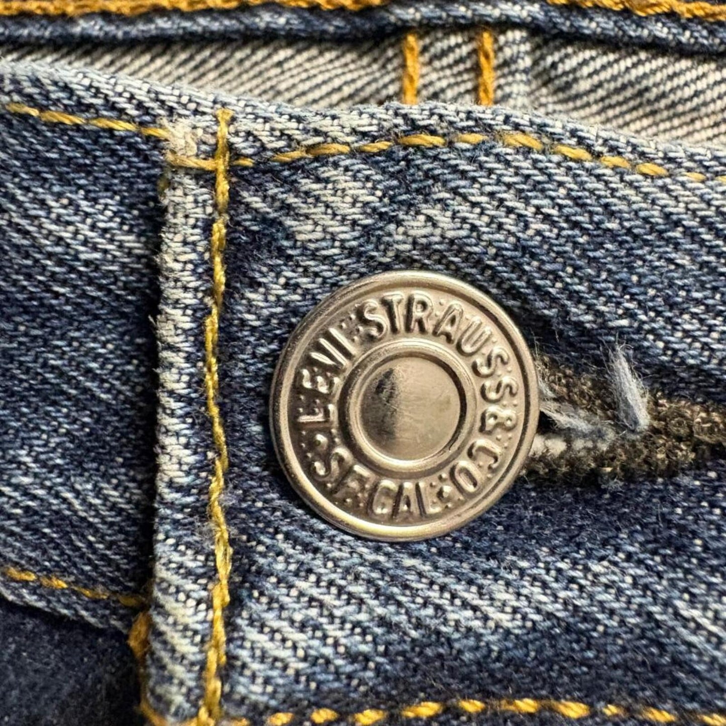 Levi's 501 Original Fit Jeans Mens 36x30 Blue Denim Button Fly Straight Leg