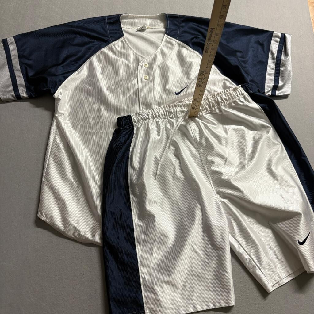Vintage Nike Shiny Basketball Jersey Shorts Set Mens XL White Navy Made in Italy