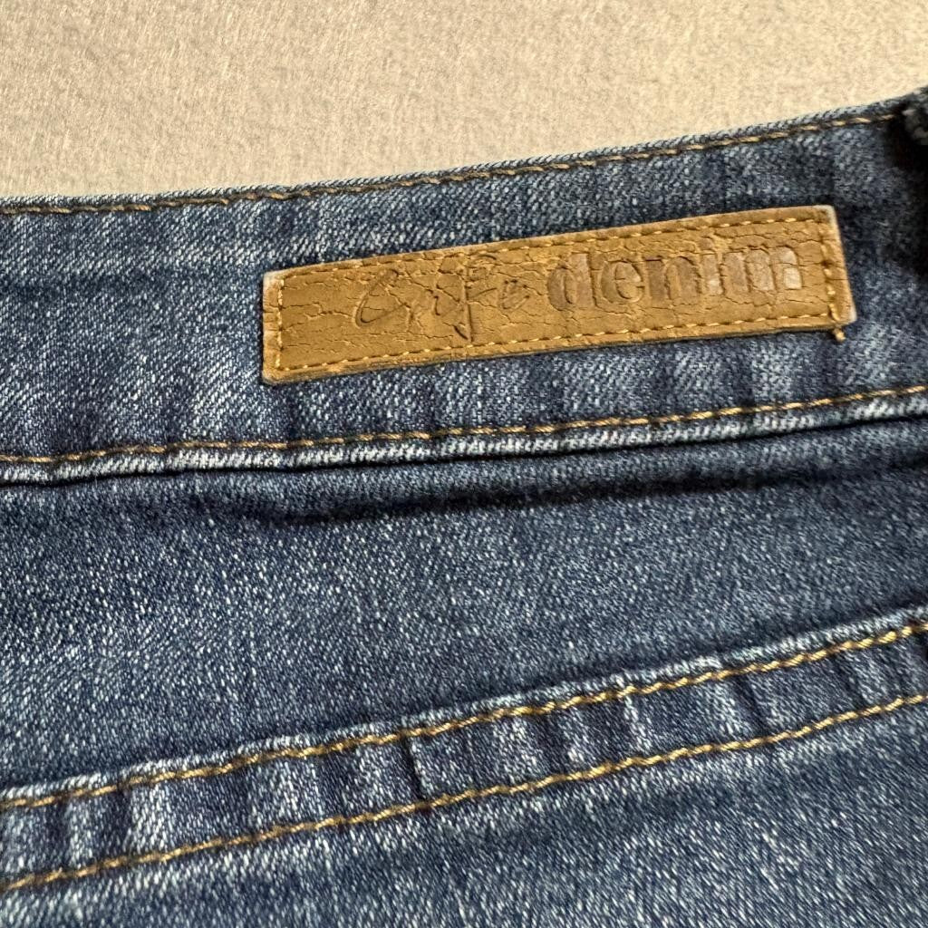 Cafe Denim Premium Jeans Womens Size 14 Blue Stretch Straight Leg Medium Wash