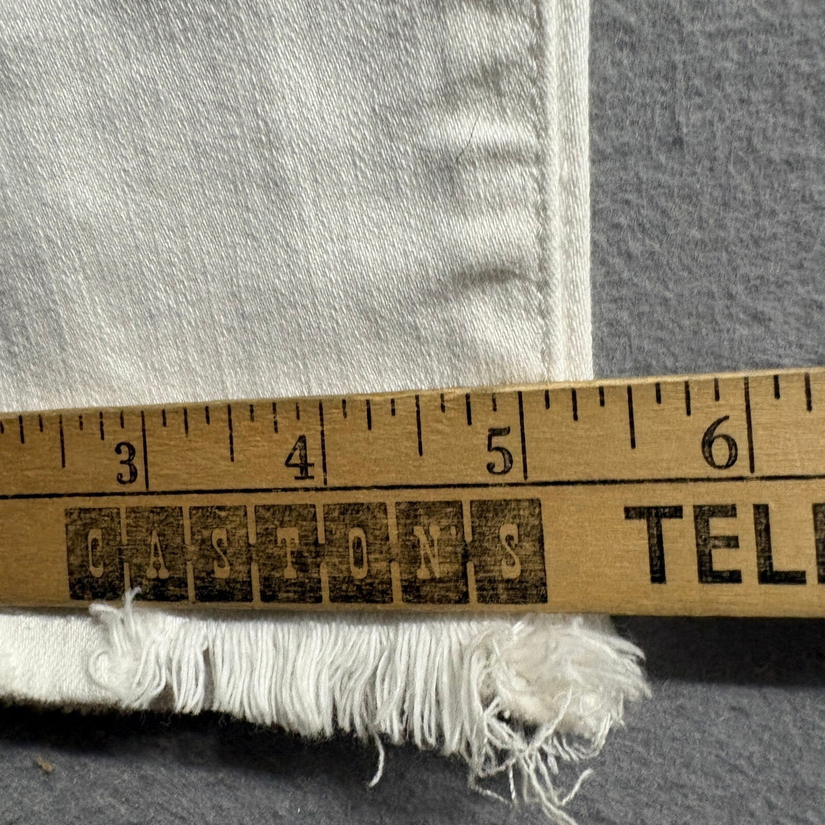 American Eagle Super Stretch Skinny Jeans Womens 12 Regular White Distressed
