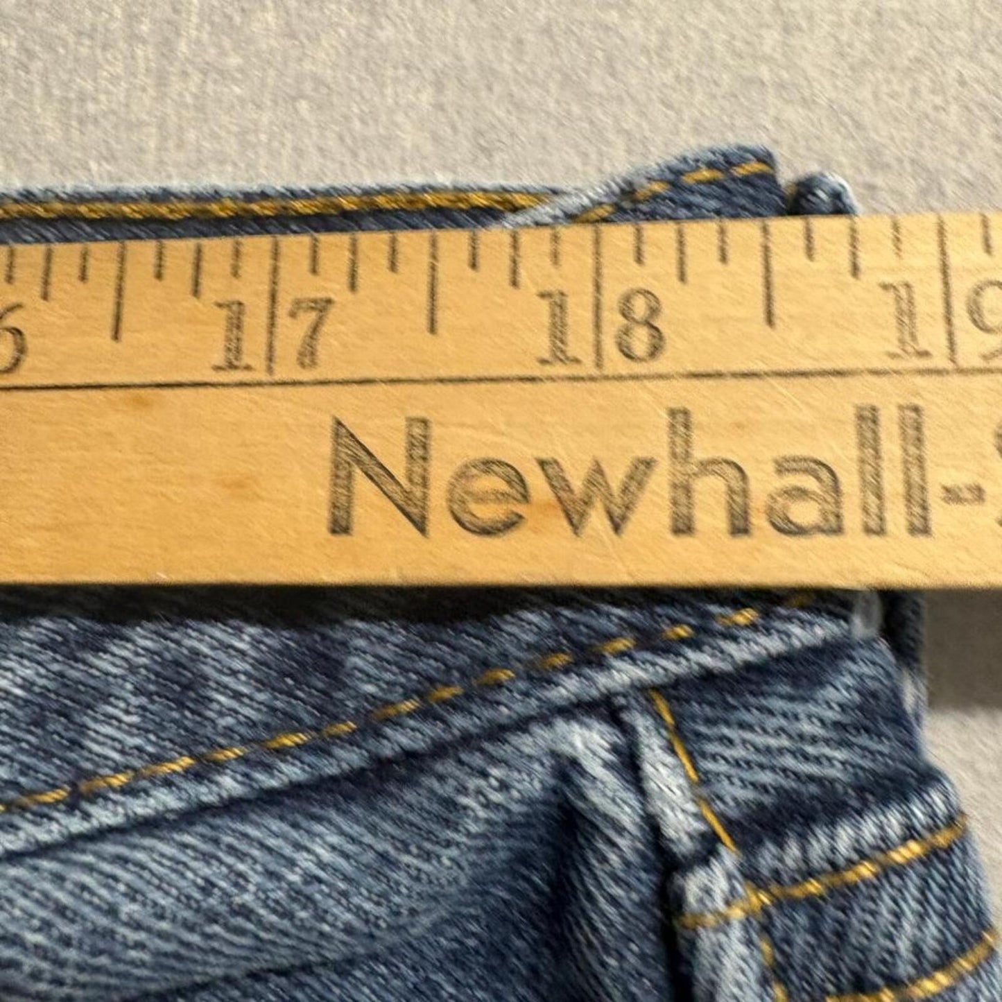 Levis 505 Regular Fit Jeans Mens 36x32 Blue Denim Straight Leg Distressed Hems