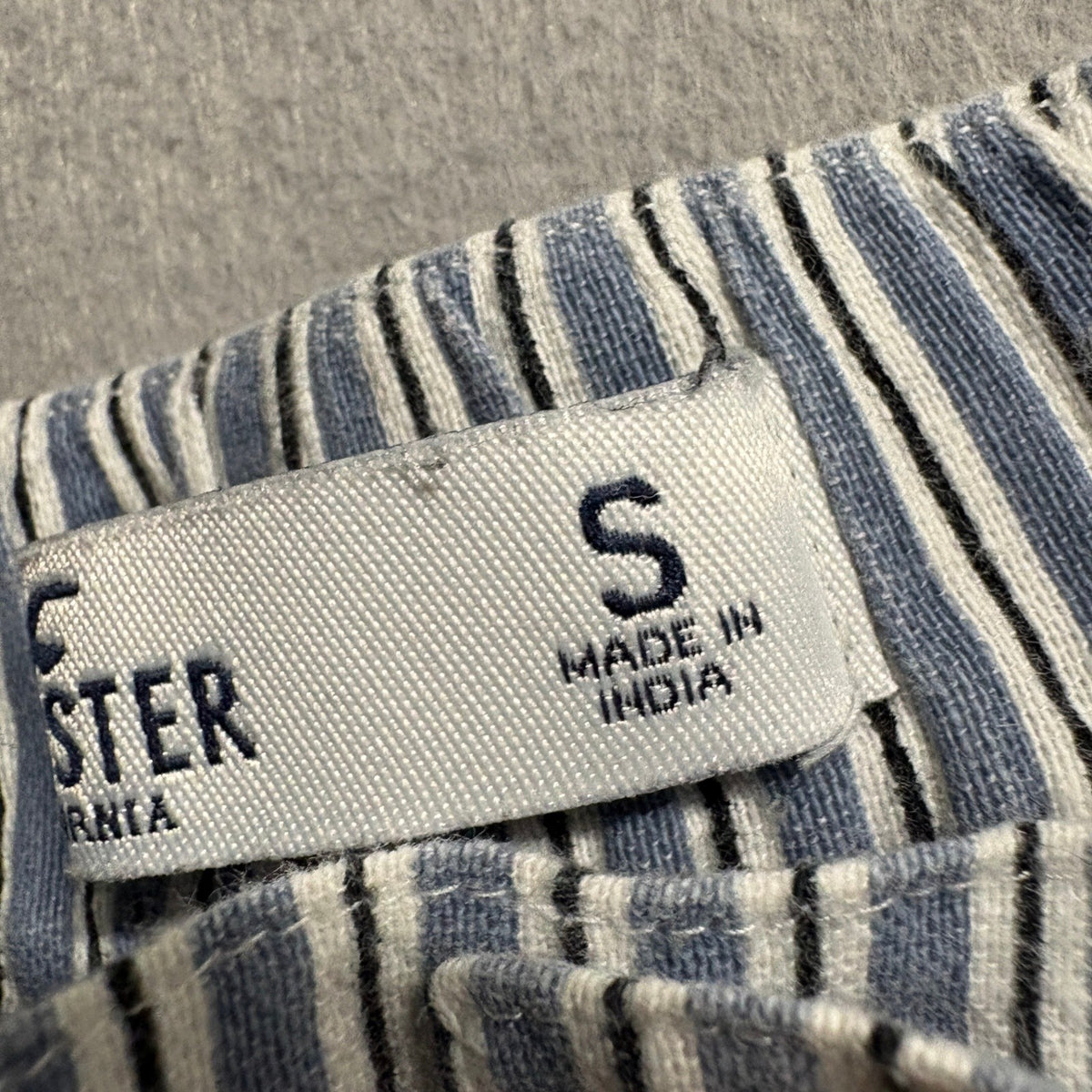 Hollister Ultra High Rise Pants Womens Small Blue White Striped Wide Leg Crop