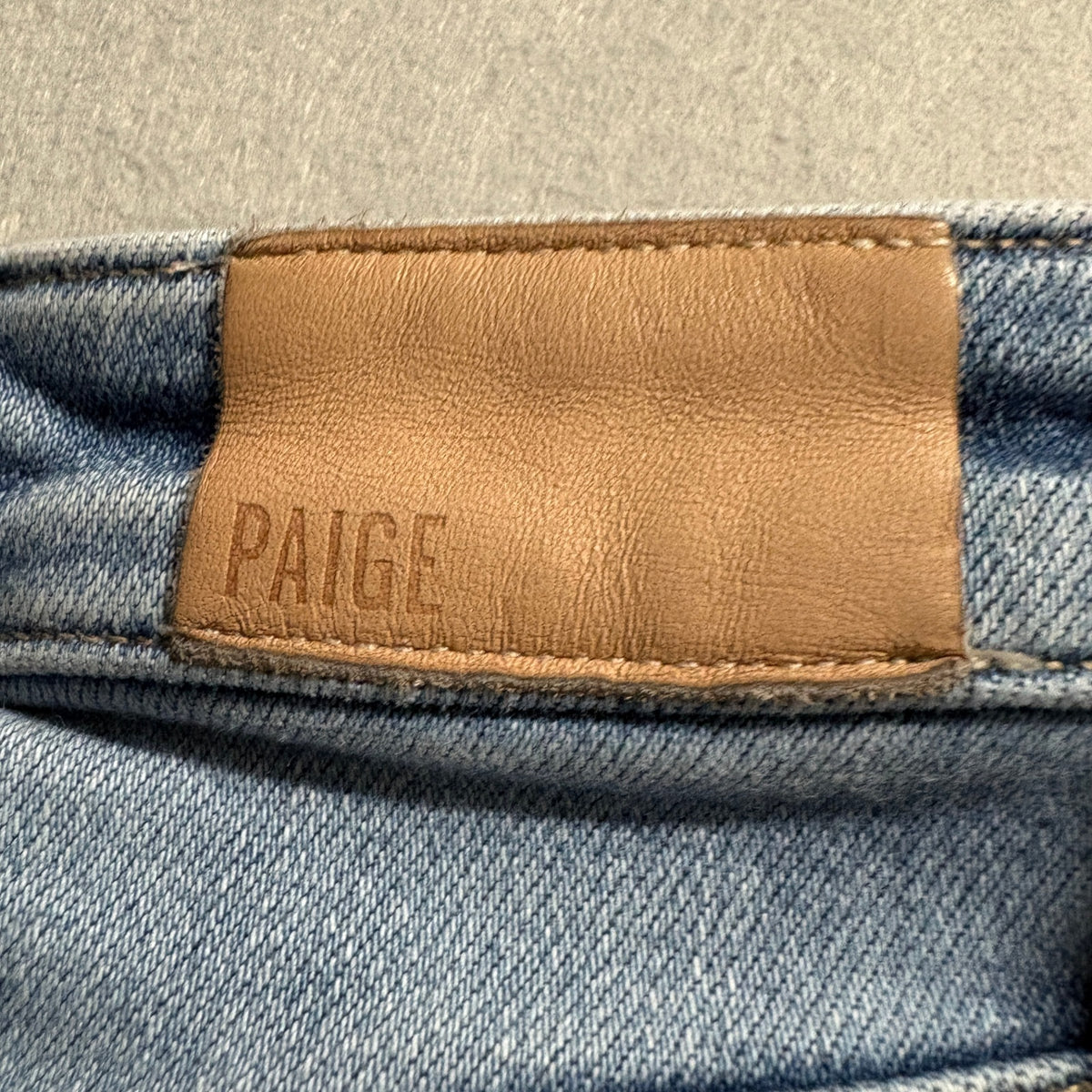 PAIGE Cindy High Rise Straight Leg Jeans Womens Size 25 Blue Denim Raw Hem