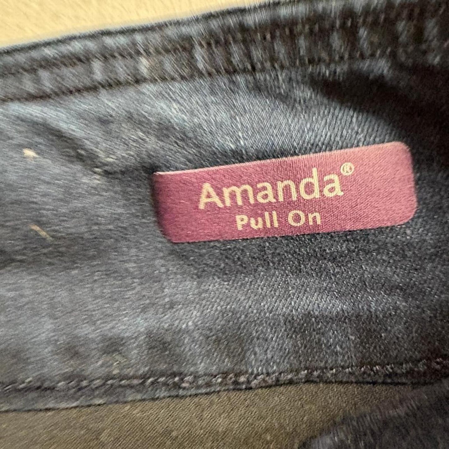 Gloria Vanderbilt Amanda Pull On Jeans Womens 14 Blue Denim Raw Hem Crop Stretch