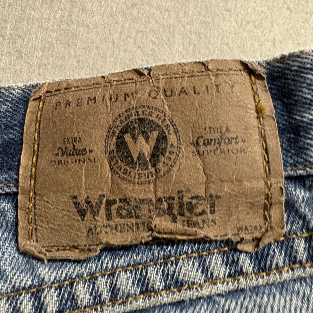 Wrangler Hero Mens Blue Distressed Jeans 36x28 Straight Leg Denim Workwear