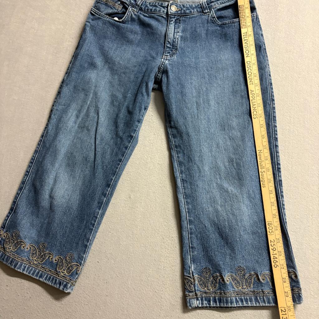 Lee Crop Jeans Womens 14M Blue Denim Embroidered Hem Mid Rise Capris Stretch