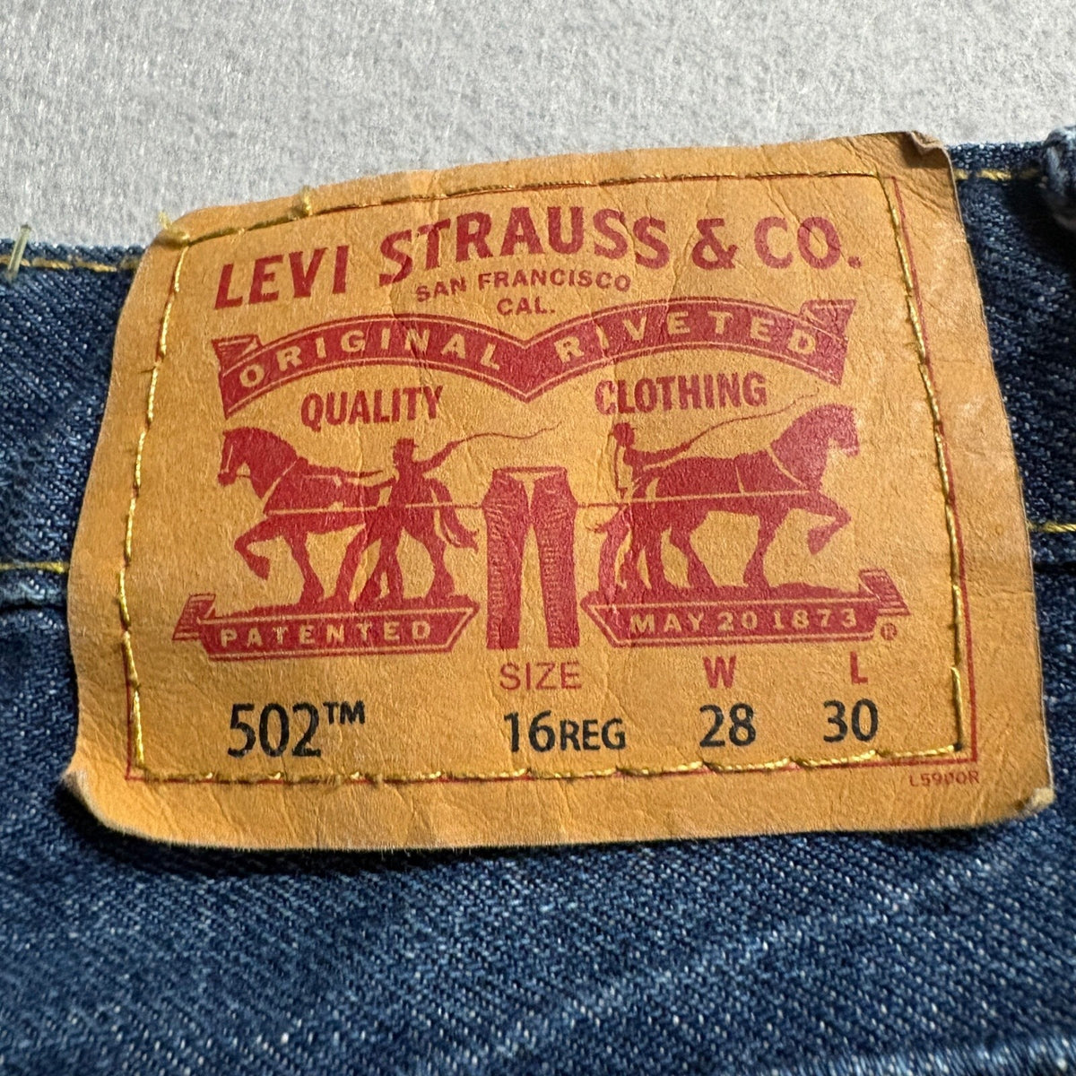 Levis 502 Regular Taper Jeans Womens 16Reg W28 L30 Distressed Blue Denim