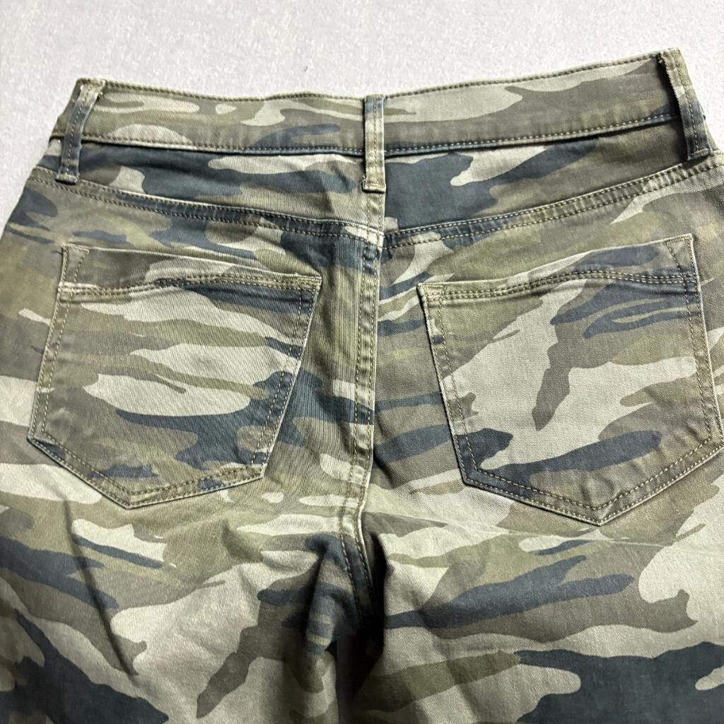 Express Jeans Womens 2 Green Camo Mid Rise Ankle Legging Raw Hem Stretch