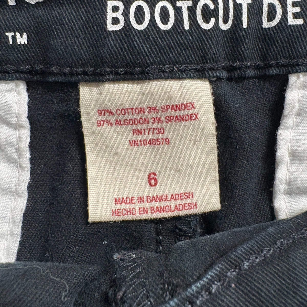 Mossimo Supply Co Womens Mid Rise Bootcut Pants Size 6 Black Stretch Cotton