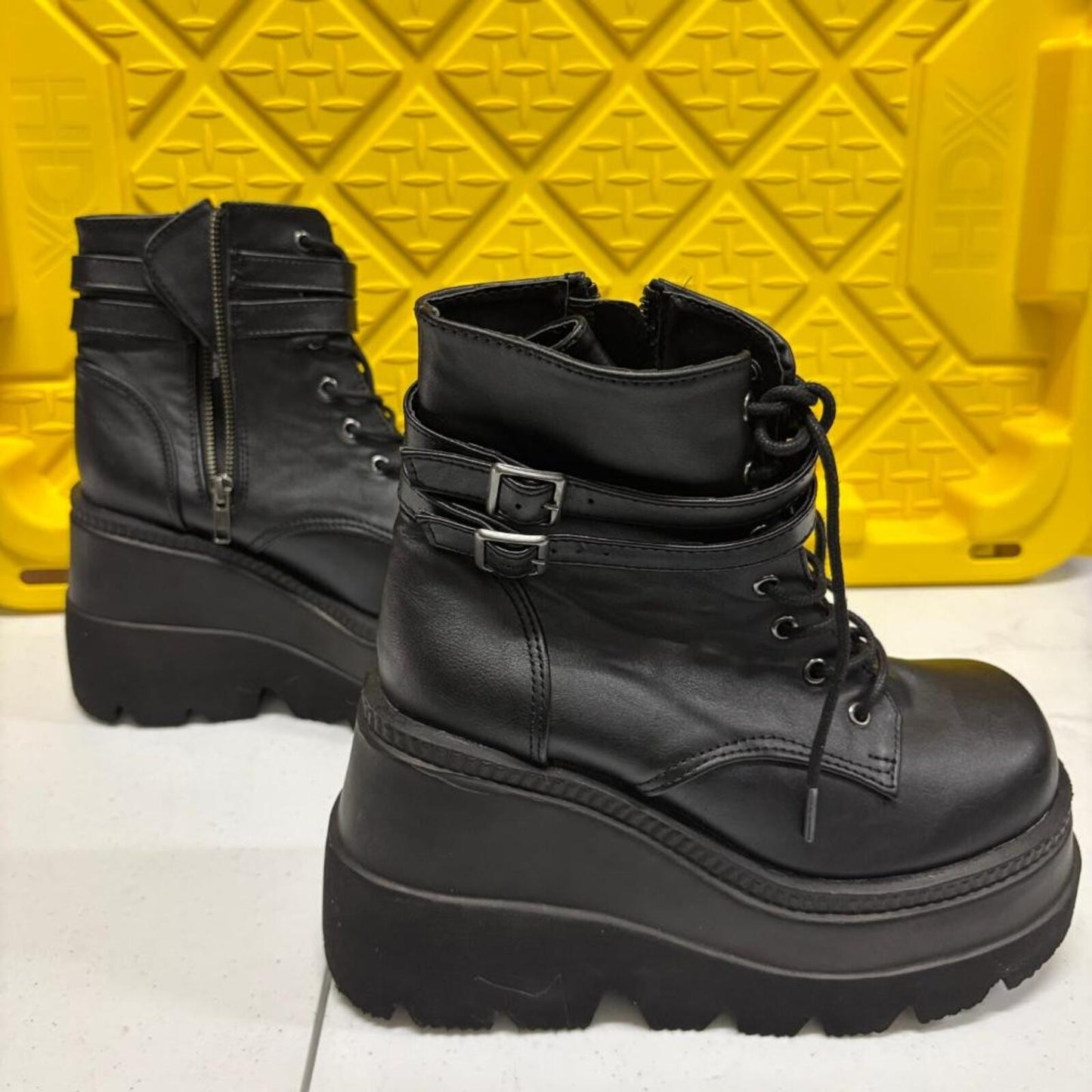 Demonia Shaker 52 Black Faux Leather Platform Wedge Ankle Boots Womens Size