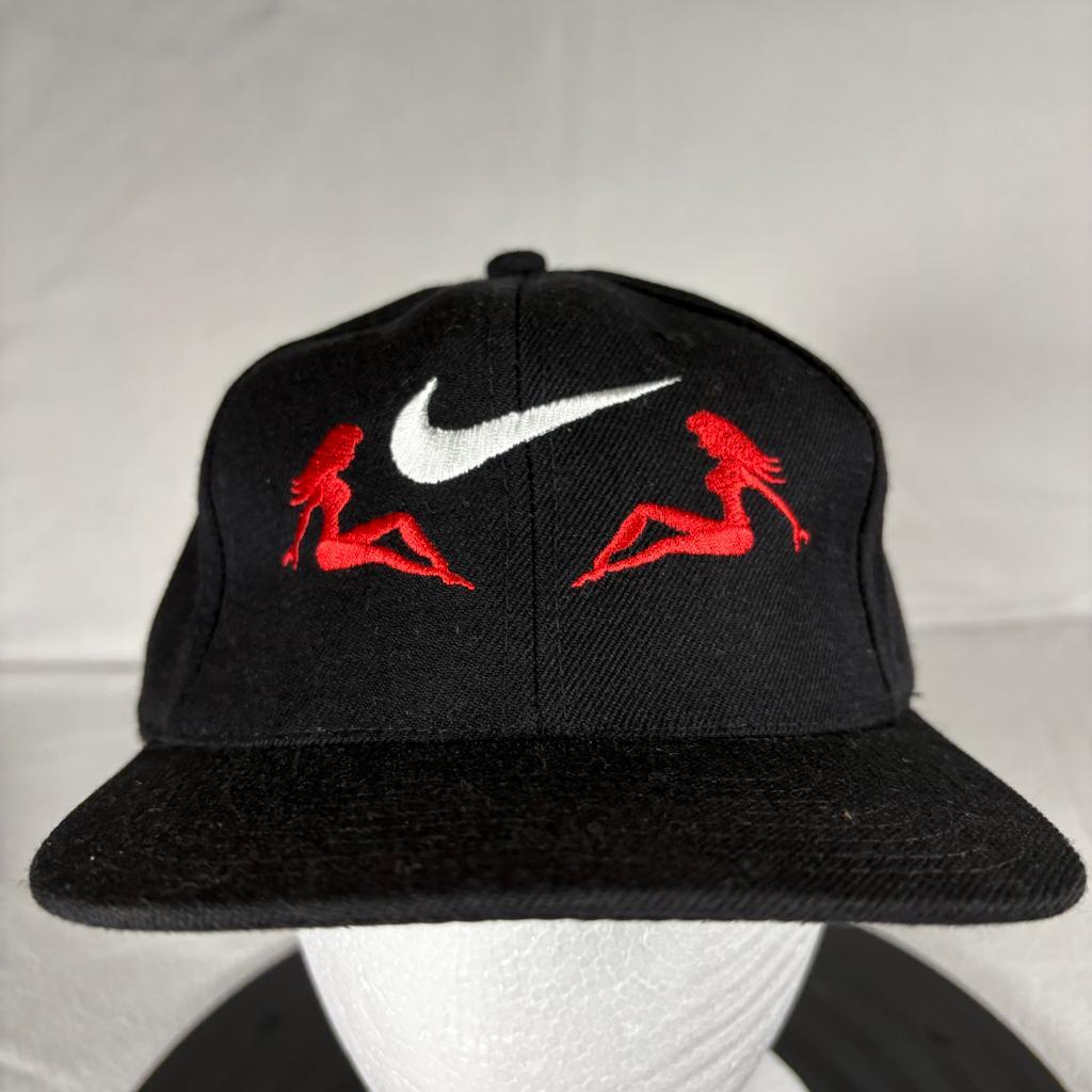 Vintage Kee and Ed Mudflap Girl Swoosh Snapback Hat Mens Black Wool Blend Cap