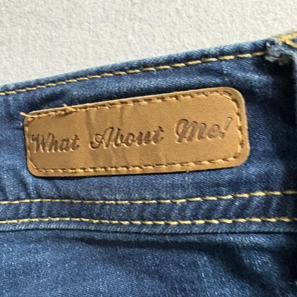 WAM What About Me Distressed Crop Jeans Womens Size 5/6 Blue Denim Cuffed