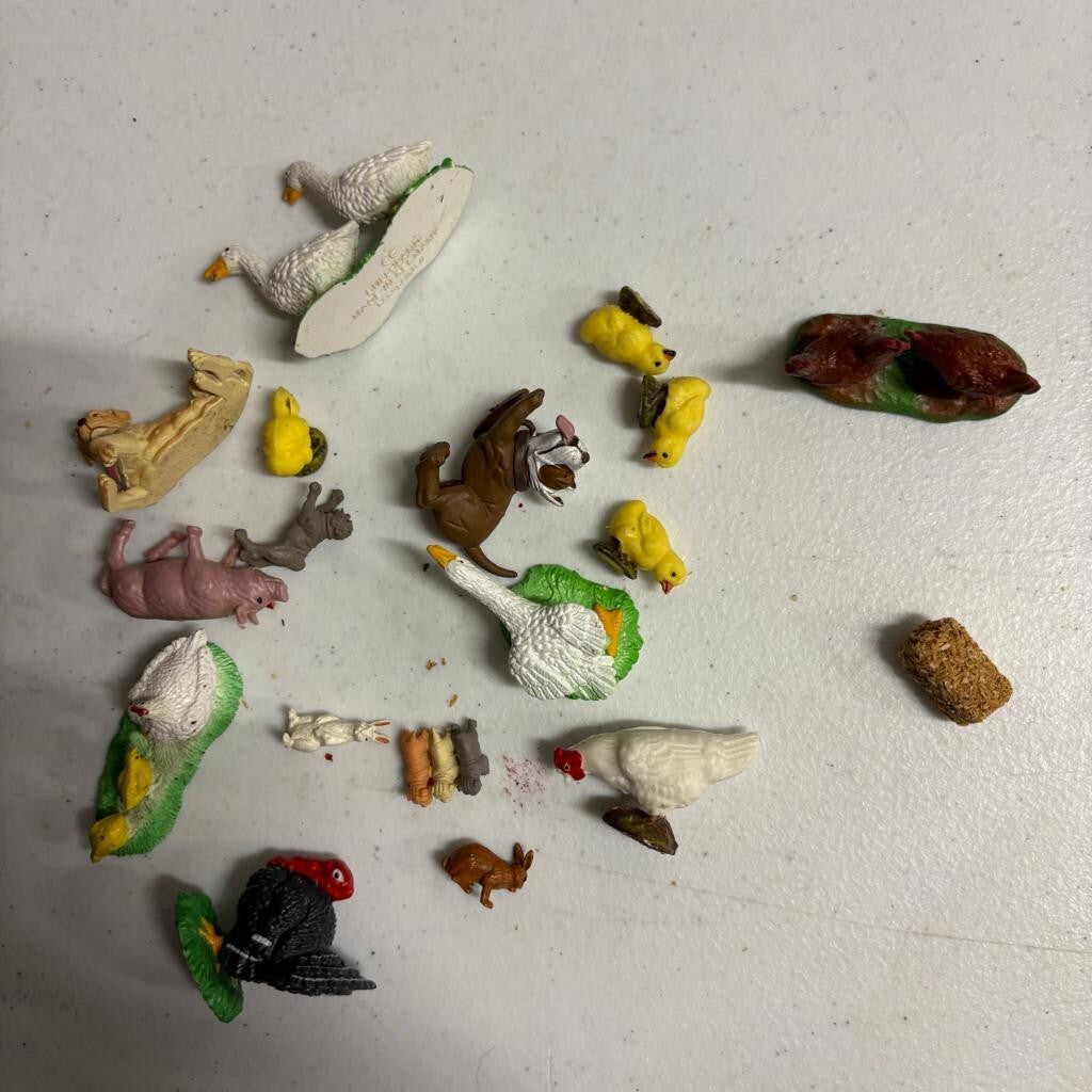 Bullyland Germany Vintage Farm Animal Figurines Lot Handpainted Plastic Toys