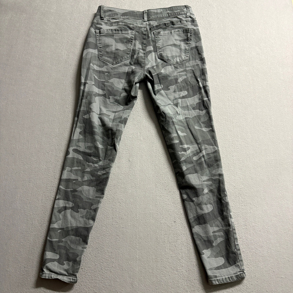 Democracy Ab Technology Camo Pants Womens Size 6 Gray Camouflage Stretch Skinny