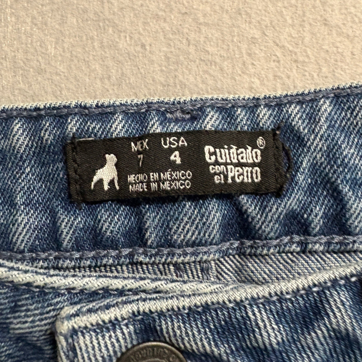 Cuidado con el Perro Distressed Jeans Womens Size 4 Blue Denim Ripped High Rise