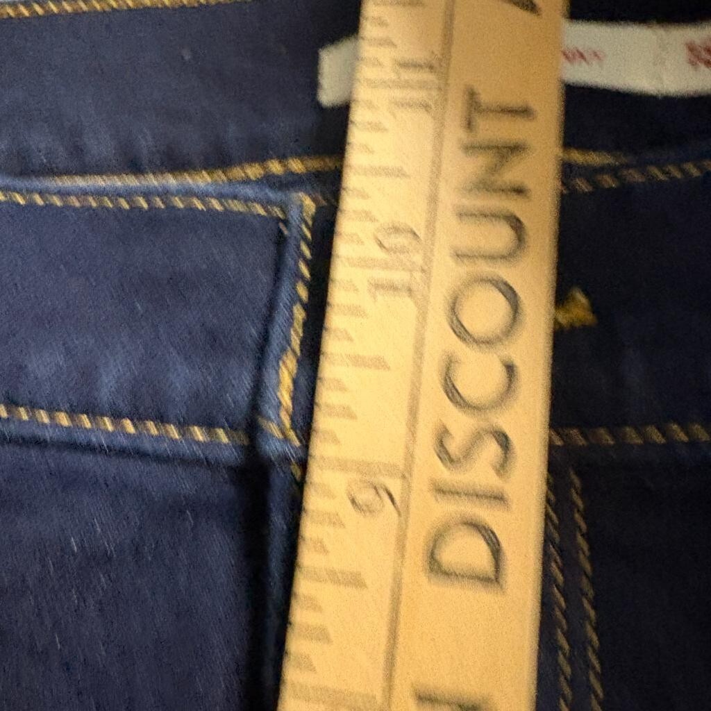 Levi's 311 Shaping Skinny Jeans Womens 18W S Dark Wash Blue Denim Stretch