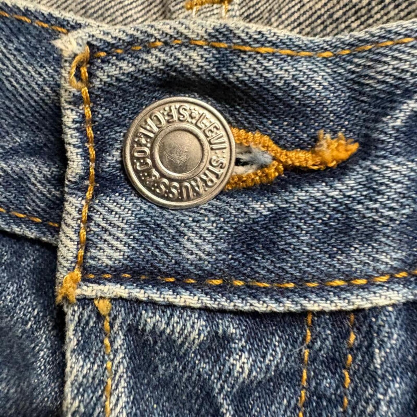 Levis 501 Button Fly Jeans Mens 38x32 Distressed Blue Denim Straight Leg 34x29