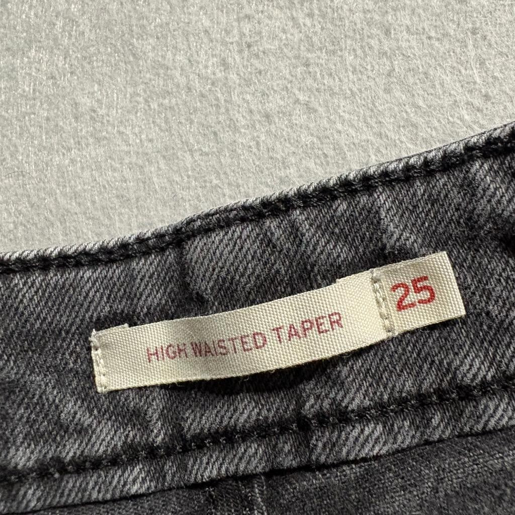 Levi's High Waisted Taper Jeans Womens 25 Black Gray Denim Pleated Front