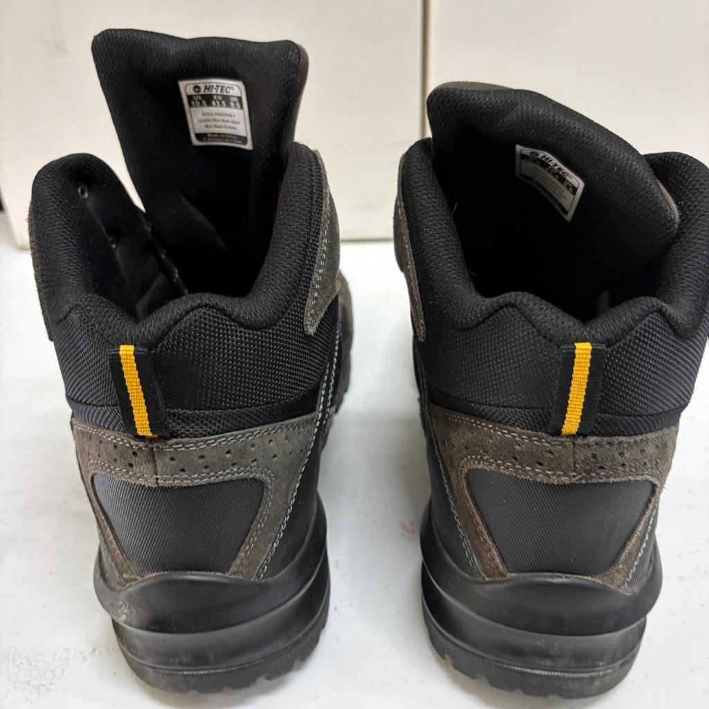 Hi-Tec Rock Waterproof Hiking Boots Mens 10.5 Brown Leather Vibram Sole