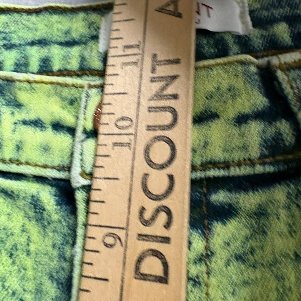 Vibrant M.I.U. Jeans Womens 9 W28 Green Acid Wash High Rise Mom Tapered Leg USA