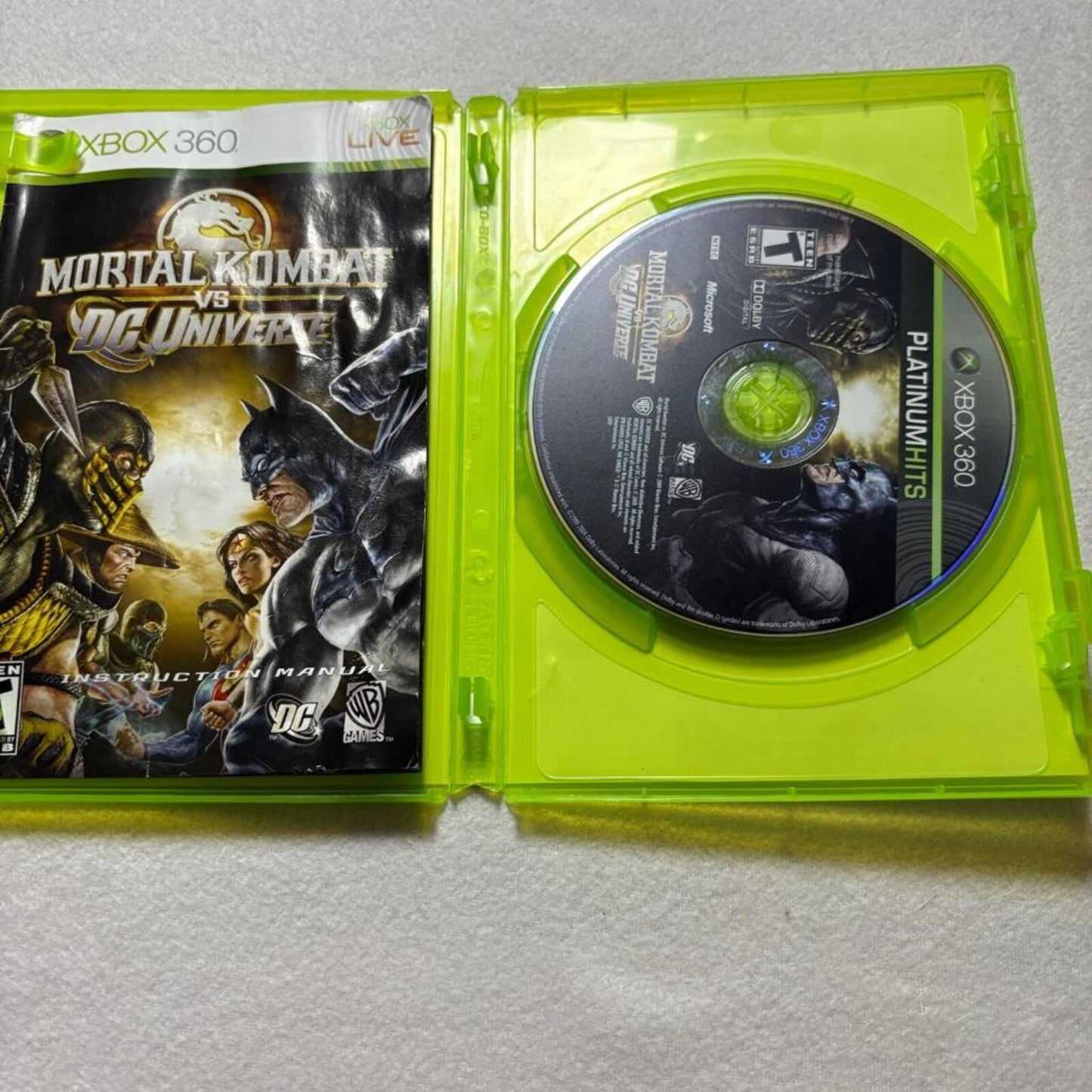 Mortal Kombat vs DC Universe Xbox 360 Platinum Hits Complete CIB Tested