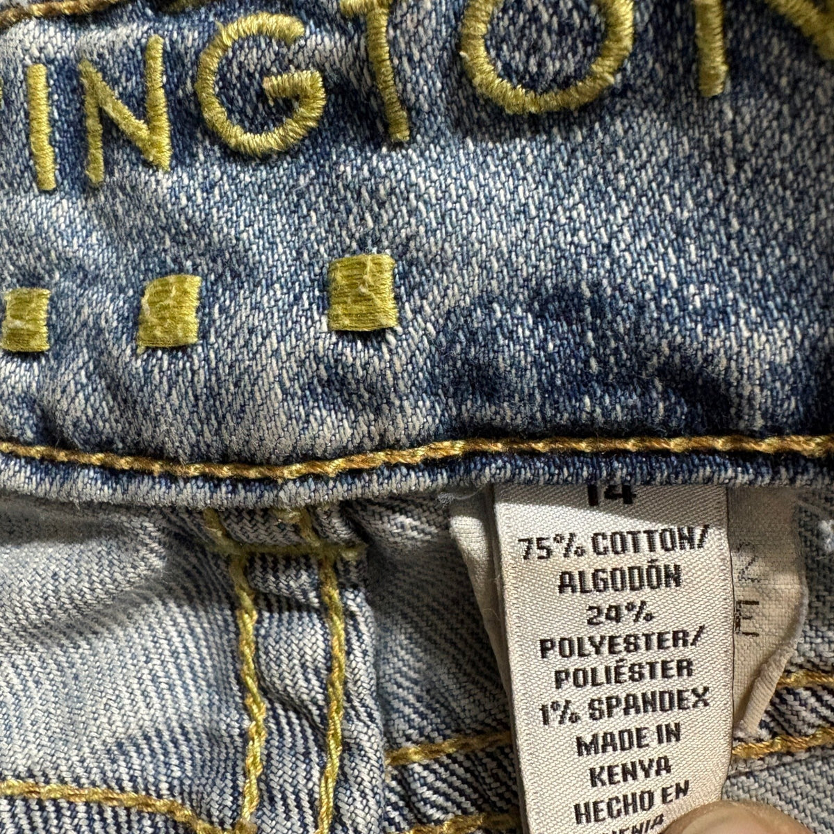 Covington Denim Capri Jeans Womens Size 14 Light Wash Stretch Cropped Shorts