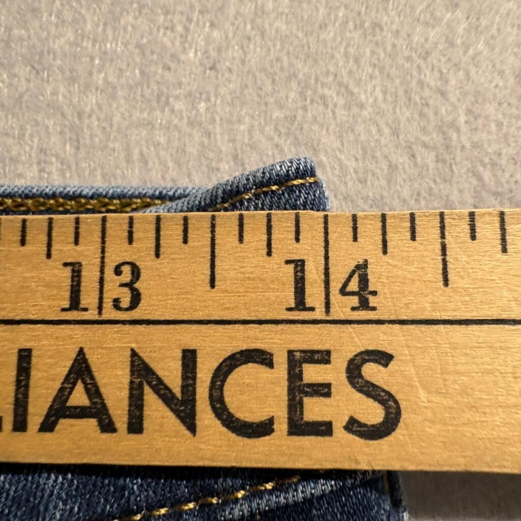 Levi's 311 Shaping Skinny Jeans Womens 27 Medium Wash Blue Denim Stretch