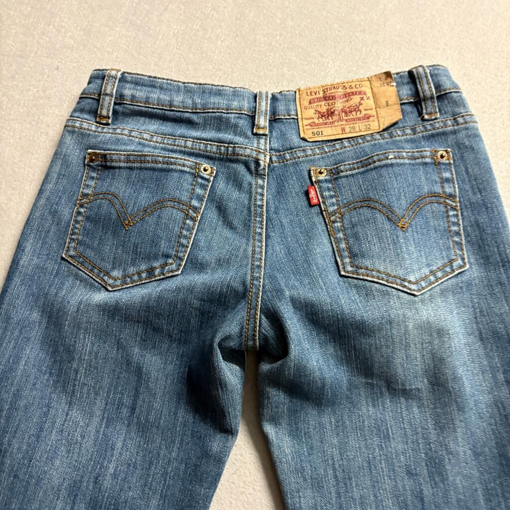 Levi's 501 Women's Blue Denim Jeans W28 L32 Straight Leg 100% Cotton Made in USA