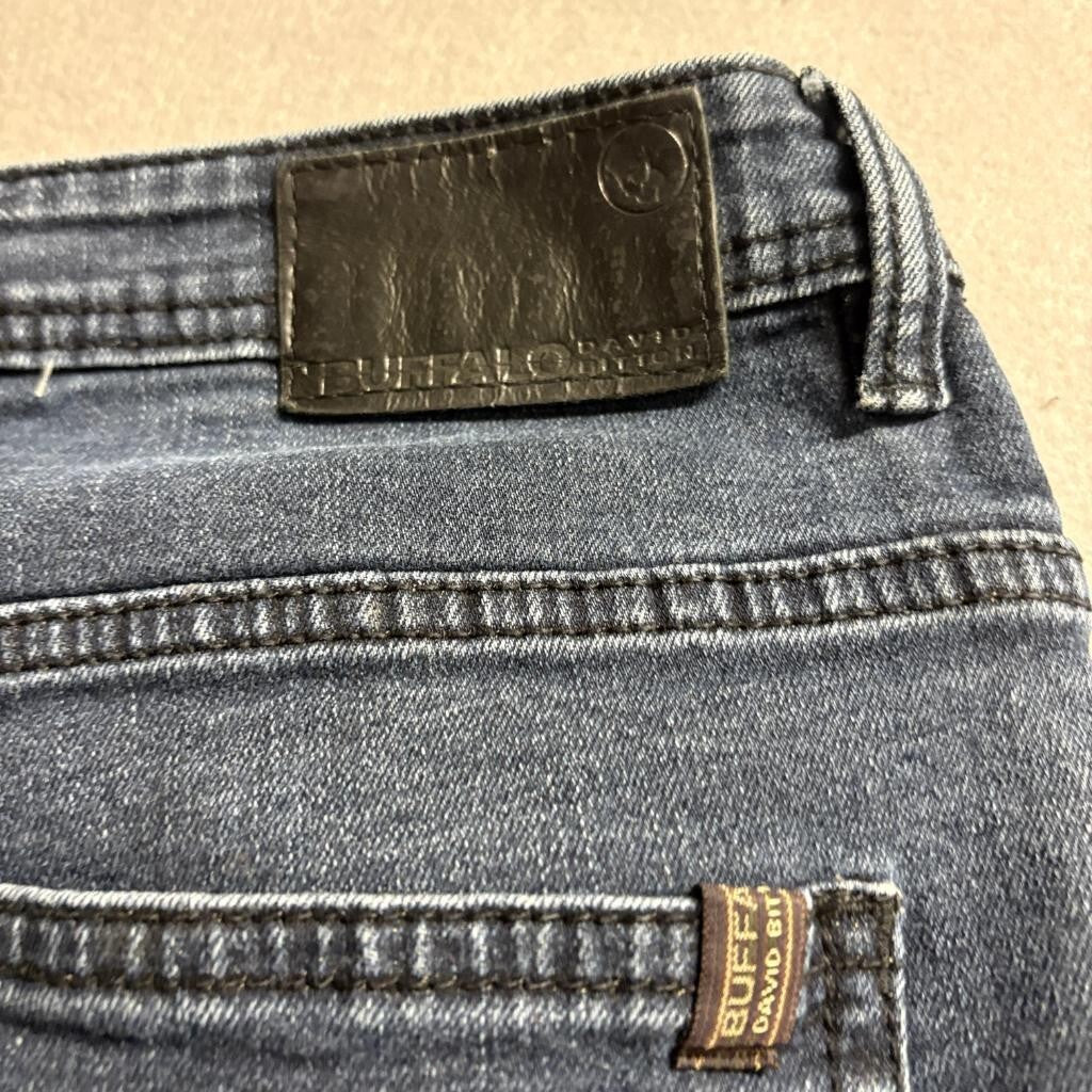 Buffalo David Bitton Jackson-X Straight Stretch Jeans Mens 38x32 Dark Wash Blue