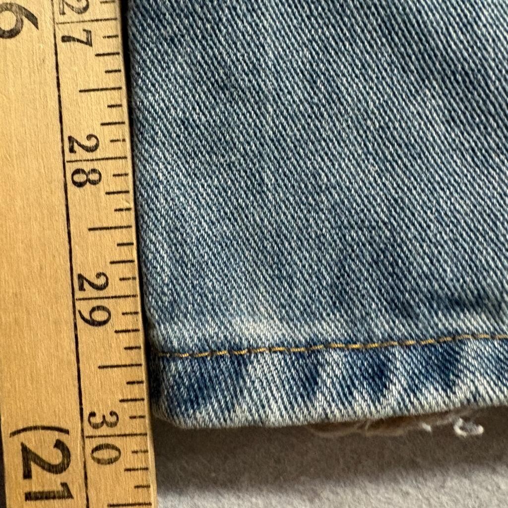 Angel Kiss Star Patch Jeans Womens Size 3/26 Blue Denim Straight Leg Raw Hem