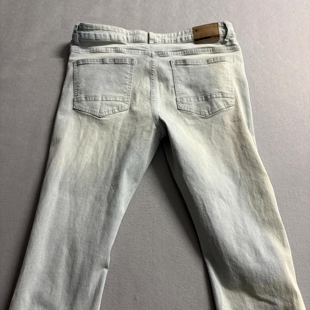 Encrypted Distressed Jeans Mens 34 Light Wash Ripped Graphic Patch Denim