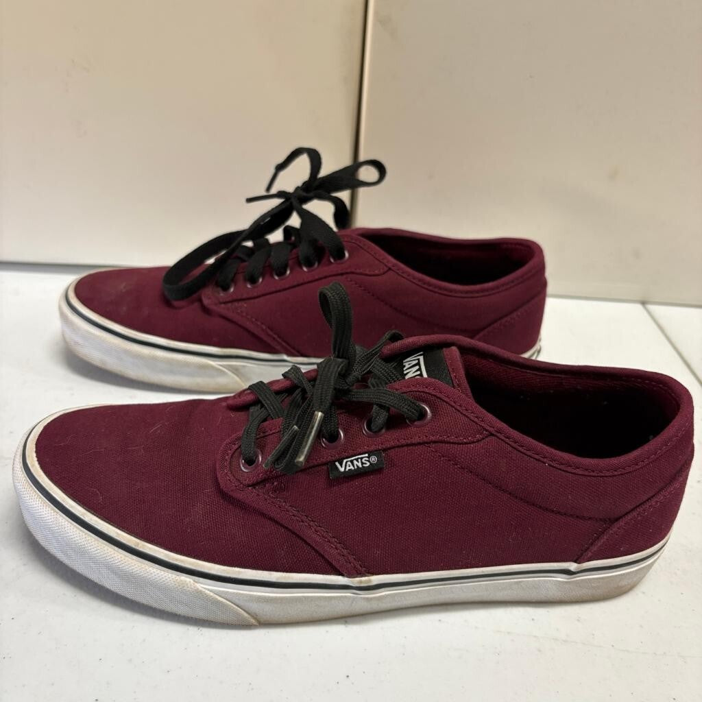 Vans Atwood Burgundy Maroon Canvas Mens Size 10 Low Top Skate Shoes Black Laces