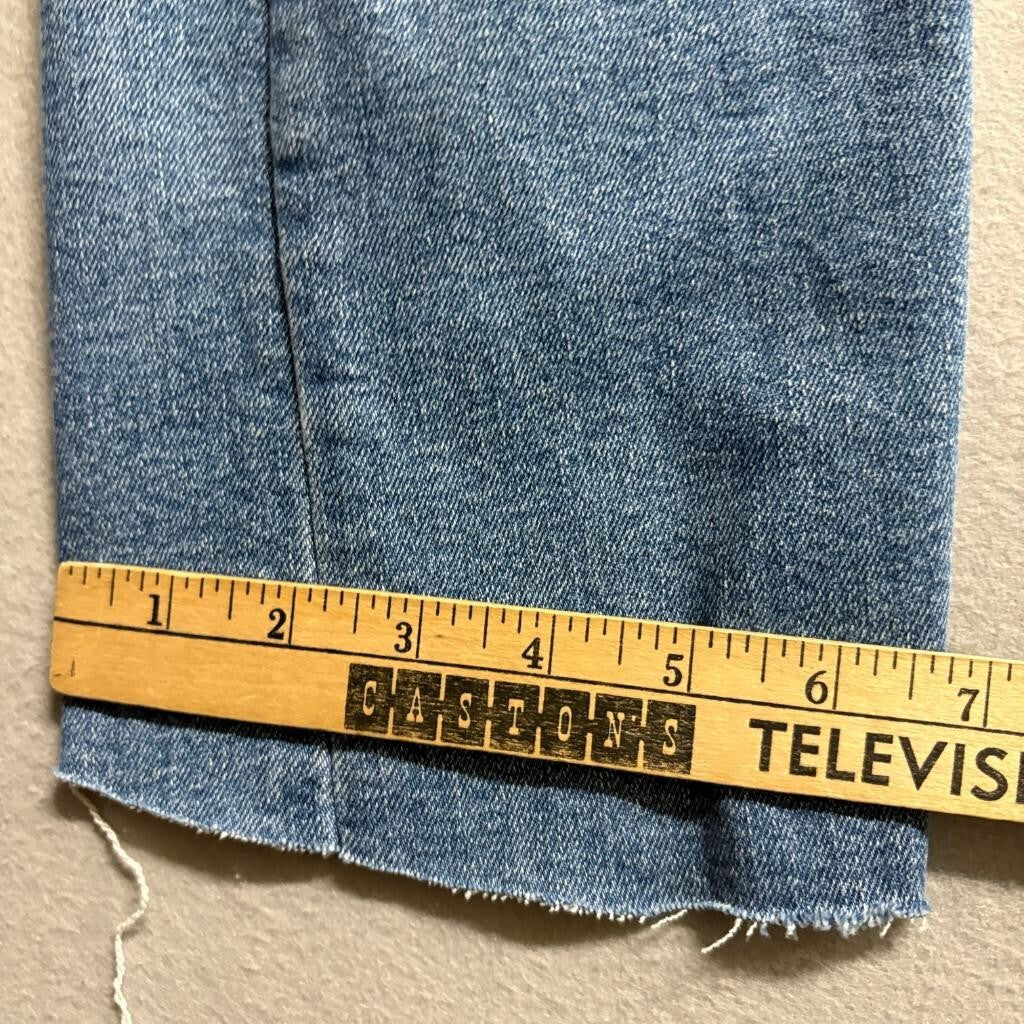 Levis Wedgie Straight Jeans Womens 29 Blue Distressed Raw Hem High Rise Denim