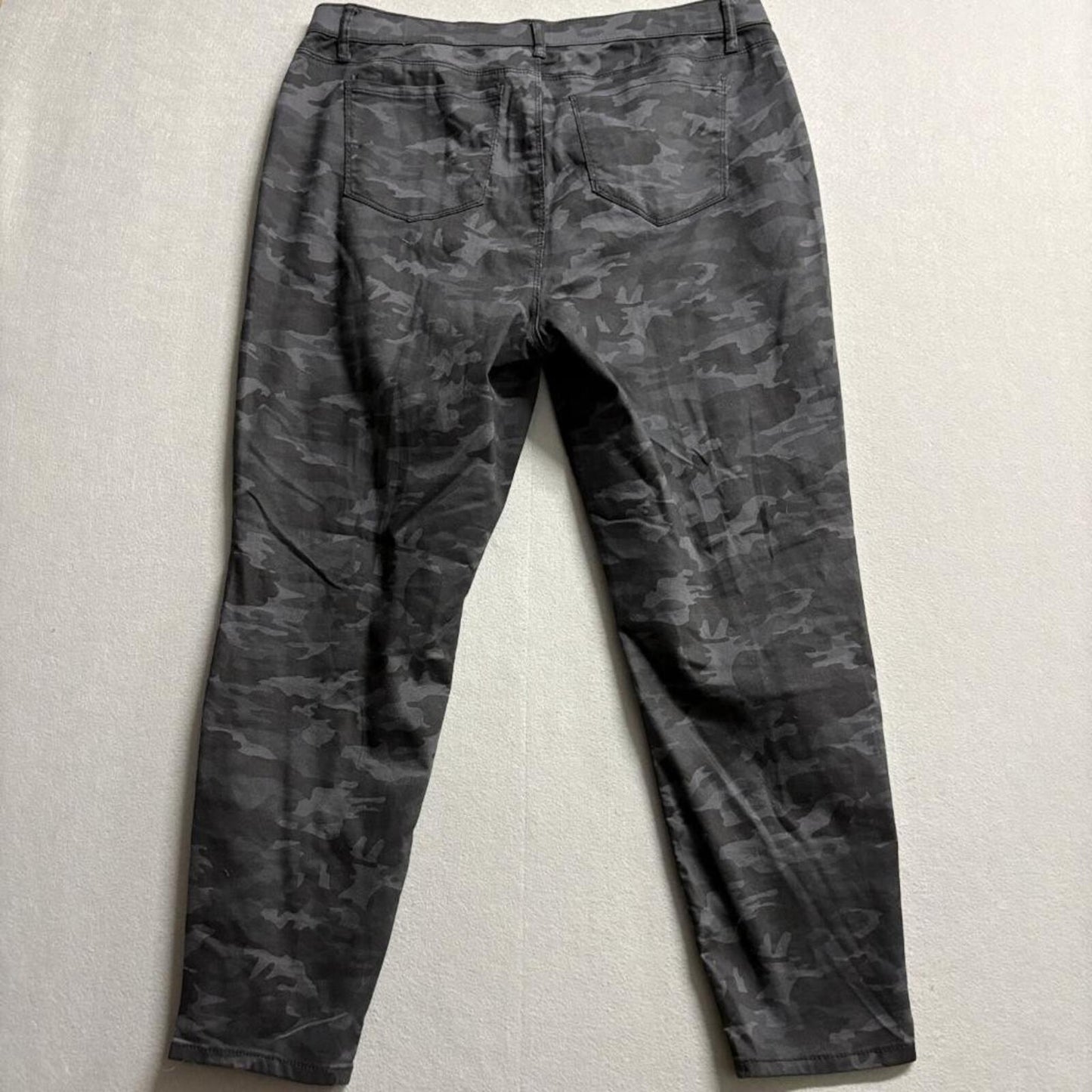 Vanilla Star Womens Camo Pull On Skinny Pants Size 18 Gray Camouflage Stretch