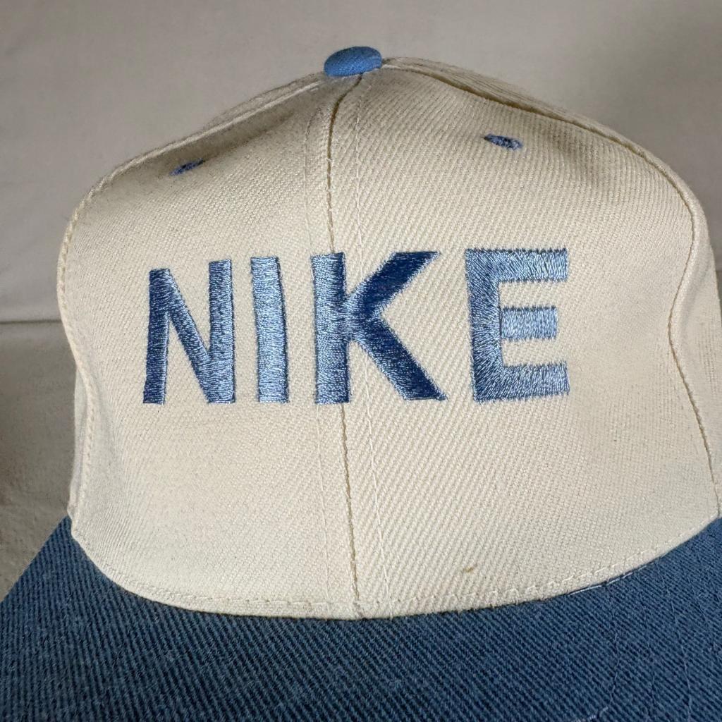 Vintage Nike Spellout Snapback Hat Kee & Ed Apparel USA Cream Blue Cap