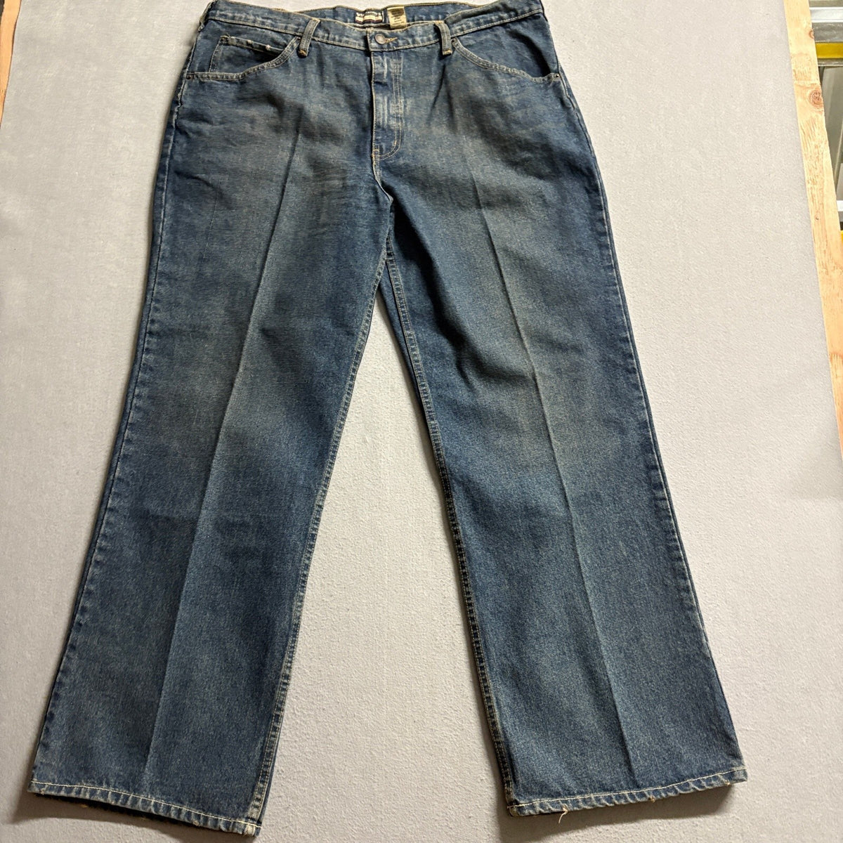 Steve & Barry's Mens Jeans 38x32 Blue Medium Wash Straight Leg Denim 100% Cotton