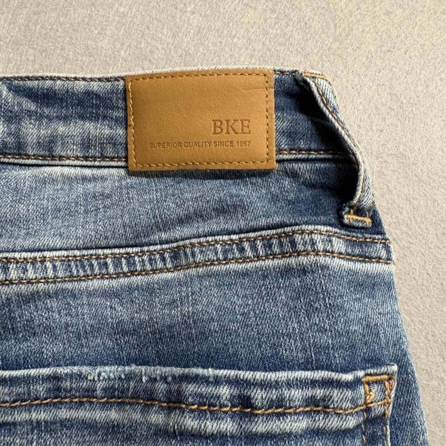 BKE Billie Slim Fit High Rise Bootcut Jeans Womens 25 x 35.5 Medium Wash Stretch