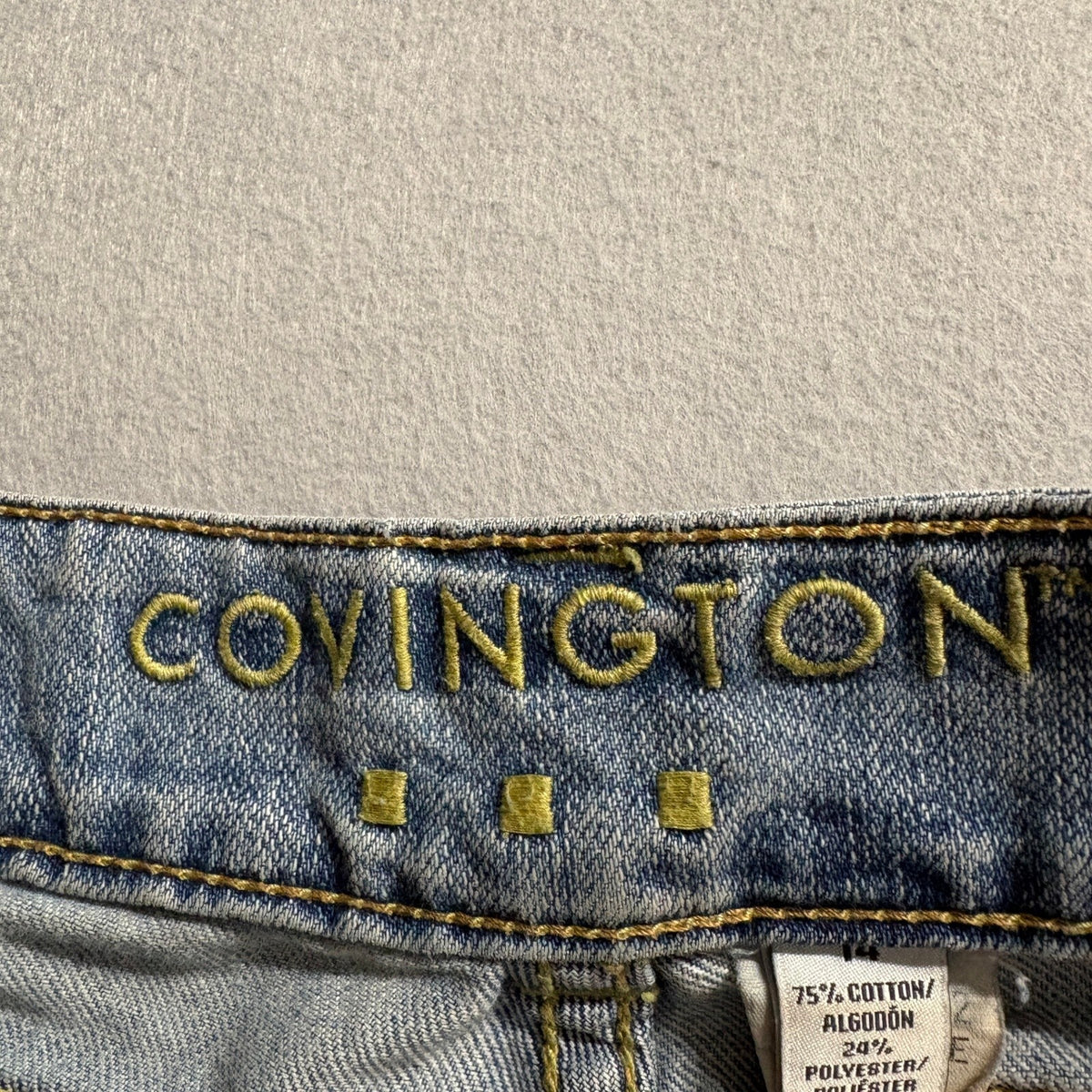 Covington Denim Capri Jeans Womens Size 14 Light Wash Stretch Cropped Shorts