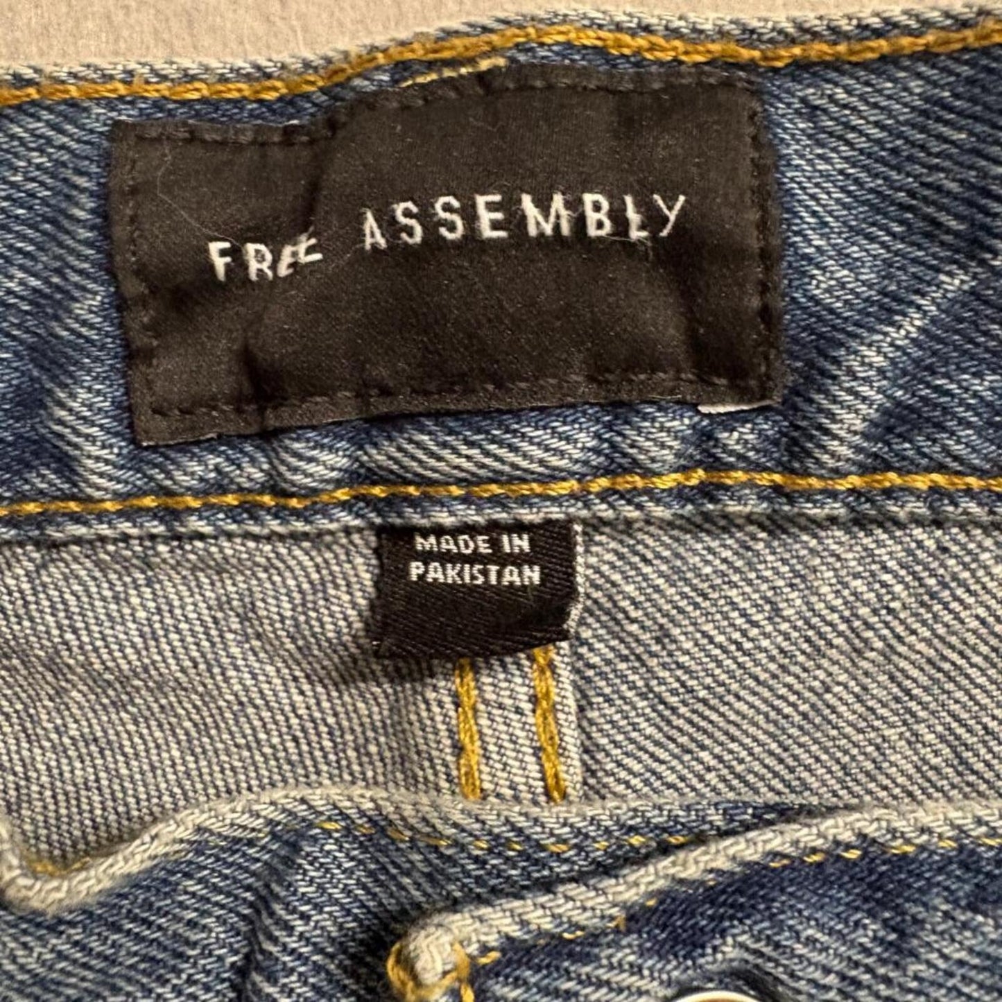 Free Assembly Slim Jeans Mens 29x30 Dark Wash Blue Denim Stretch New with Tags