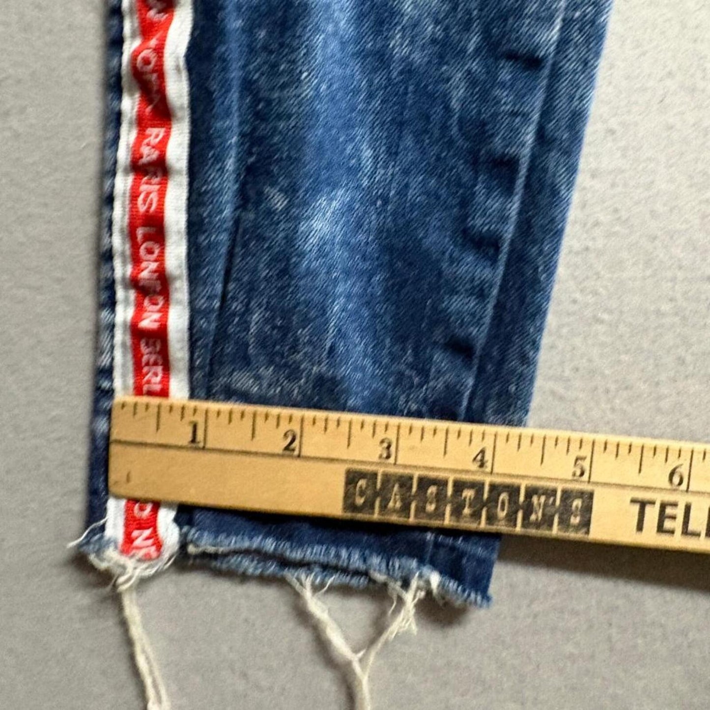 VIP Jeans Womens 3/4 Distressed Acid Wash Skinny Jeans Side Stripe Raw Hem