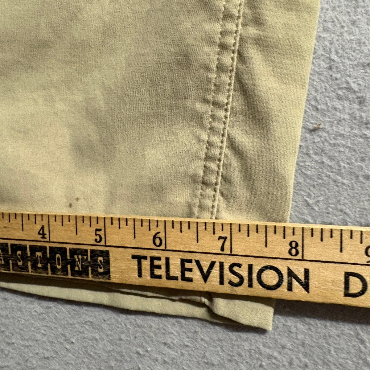 Eddie Bauer Womens 12 Capri Pants Beige Nylon Spandex Stretch Hiking Outdoor