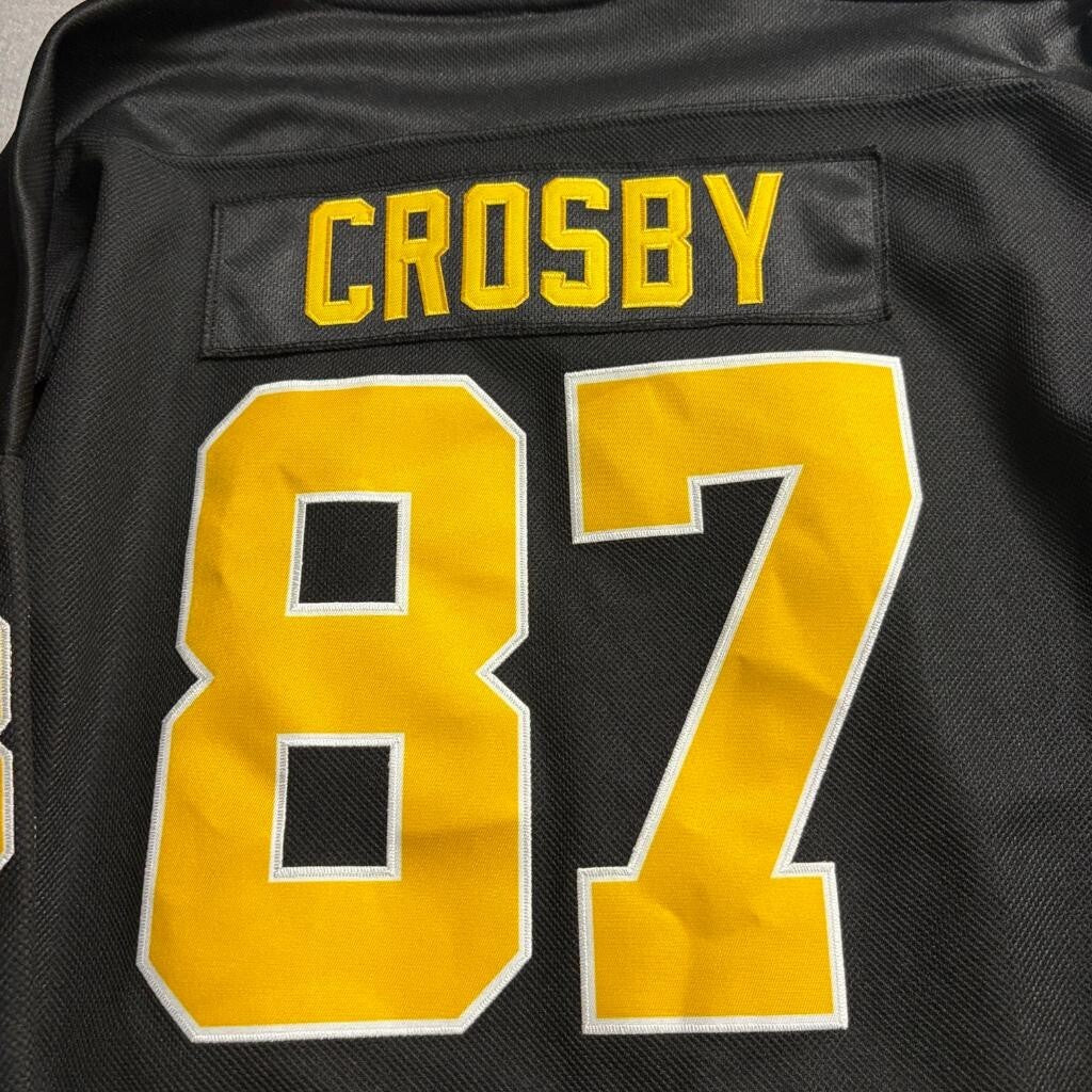 Sidney Crosby Pittsburgh Penguins Diagonal Script Jersey Mens Medium Black NHL