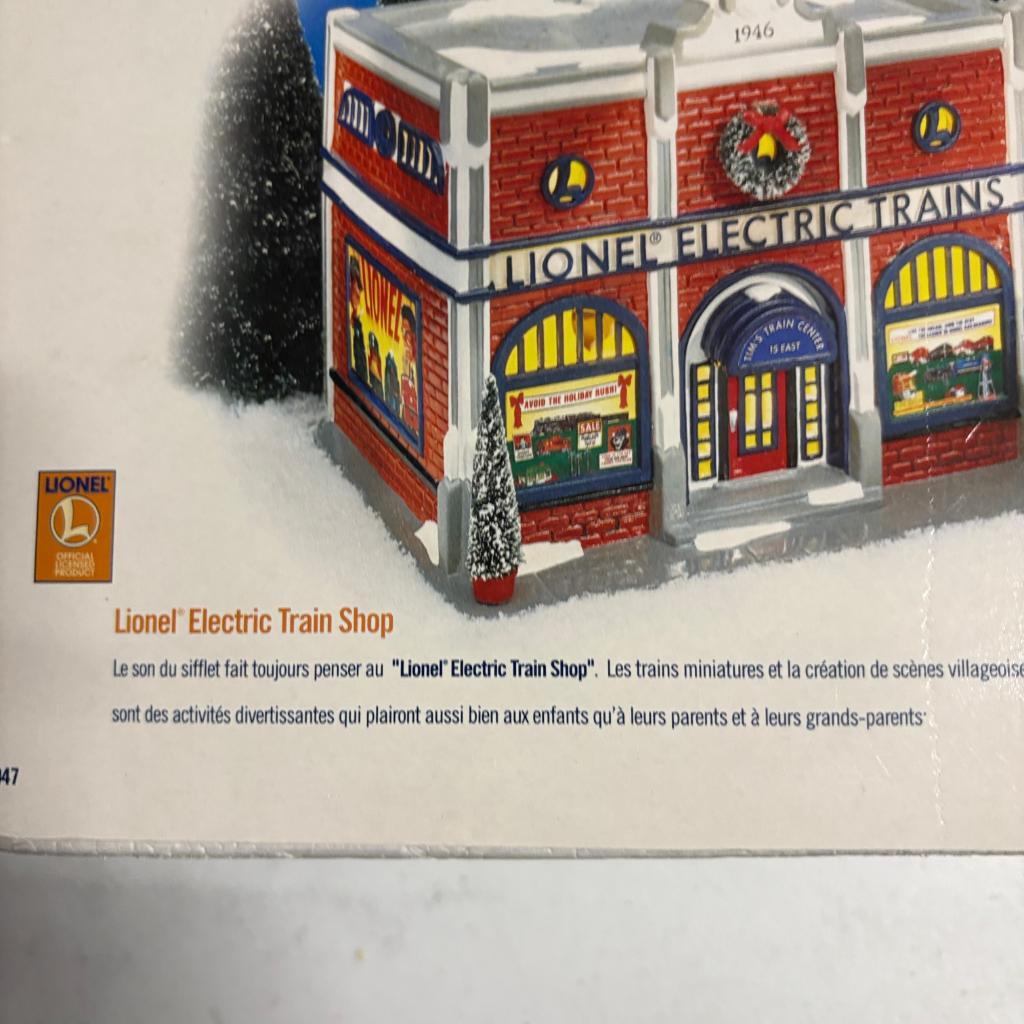 Department 56 Snow Village Lionel Electric Train Shop 54947 Christmas House Box