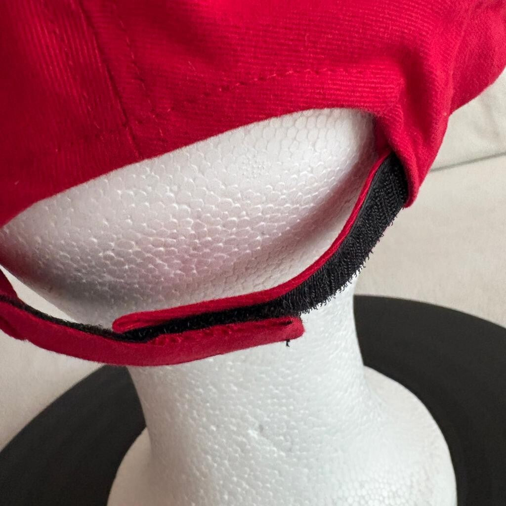 New York Yankees MLB Cap Hat Red White Logo Crosscap Vintage Style Hook Loop
