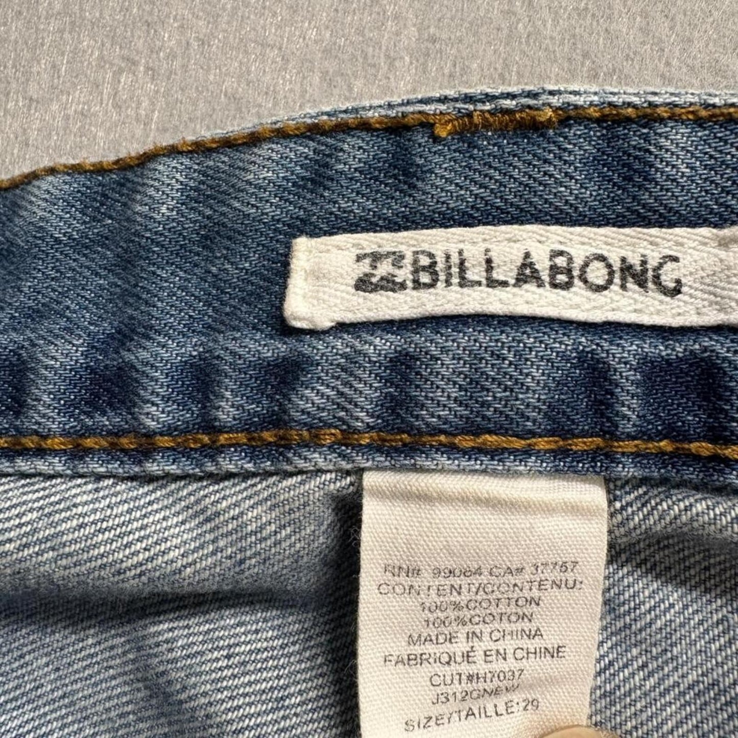Billabong Distressed Boyfriend Jeans Womens Size 29 Blue Denim Ripped Straight