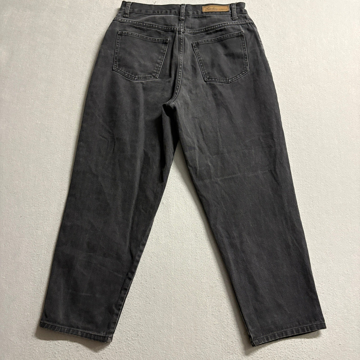 Bill Blass Jeans Womens 10P Black Denim Easy Fit High Rise Tapered Leg Vintage